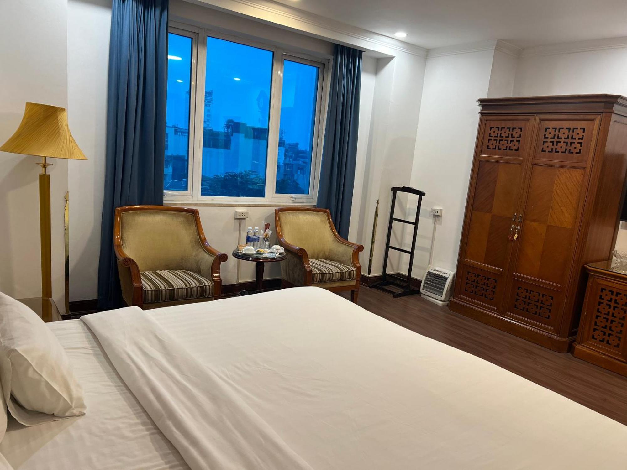 A25 Hotel - 19 Phan Dinh Phung Hanoi Buitenkant foto
